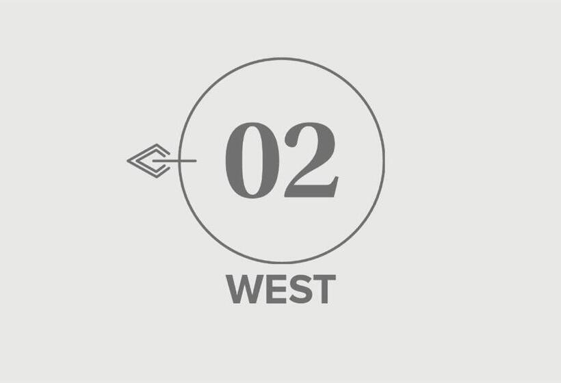 Апартаменты 1 Спальня Вид на Бассейн, Going Triple A Apartments West