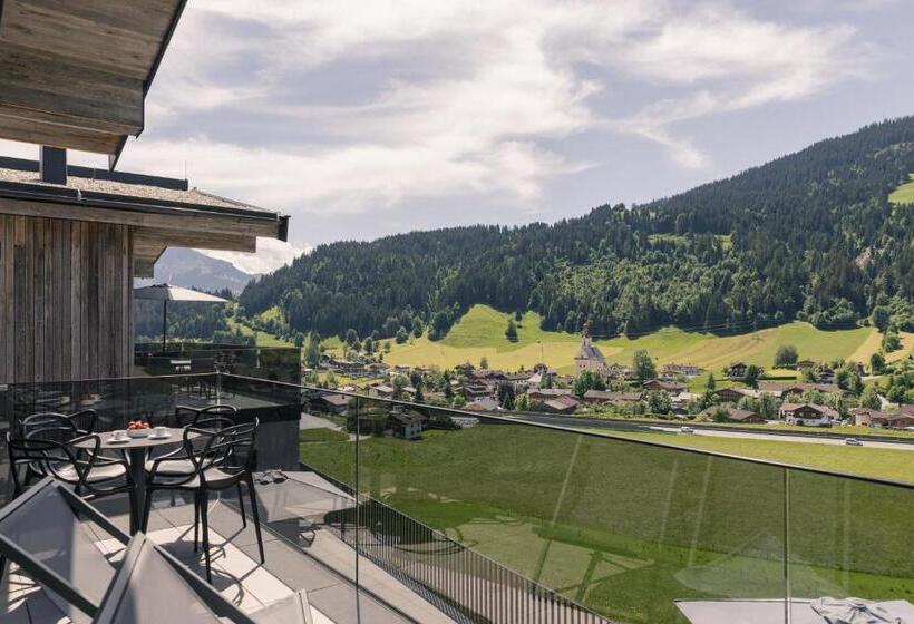 Номер Стандарт, Going Triple A Apartments West