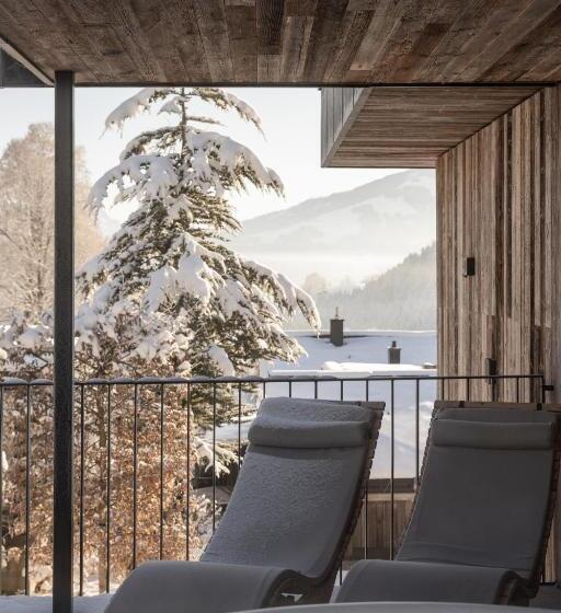 Номер Стандарт, Going Triple A Apartments West