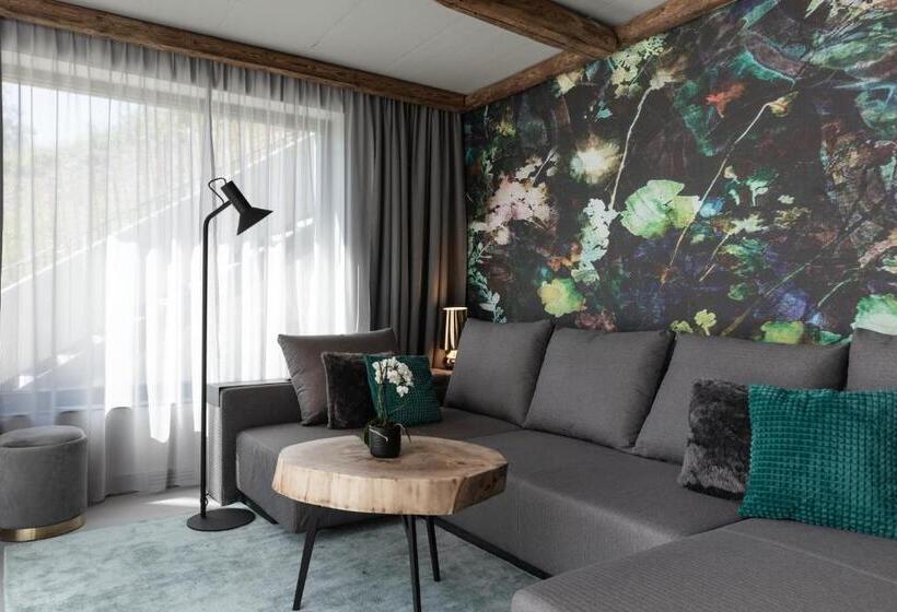 Апартаменты Deluxe 1 Спальня, Going Triple A Apartments West