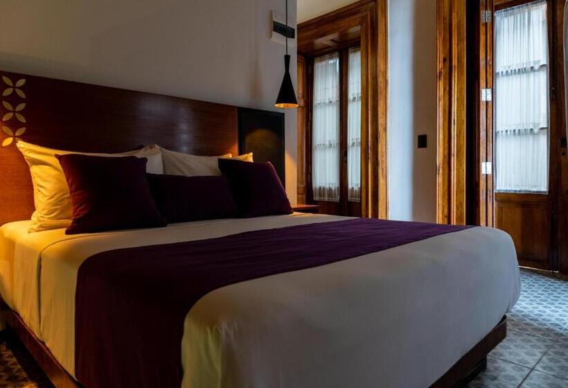 سوییت جونیور, Casa De La Luz Hotel Boutique