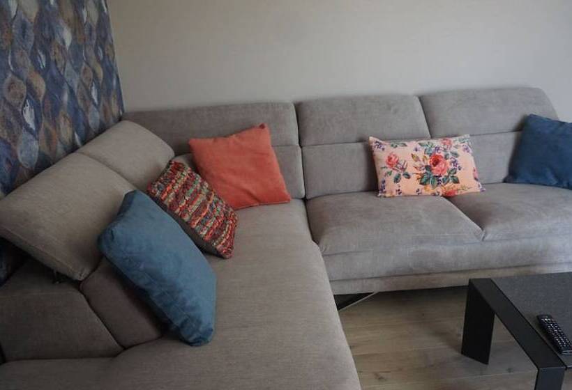 침실 2개 아파트, L'appollu