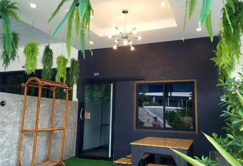 بنگله خانوادگی, I Talay Garden