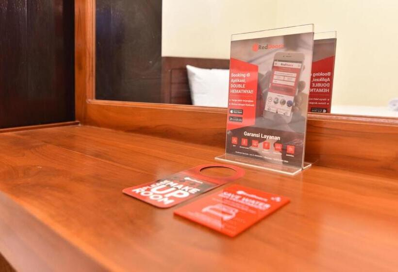 חדר סופריור, Reddoorz Plus @ Singaraja