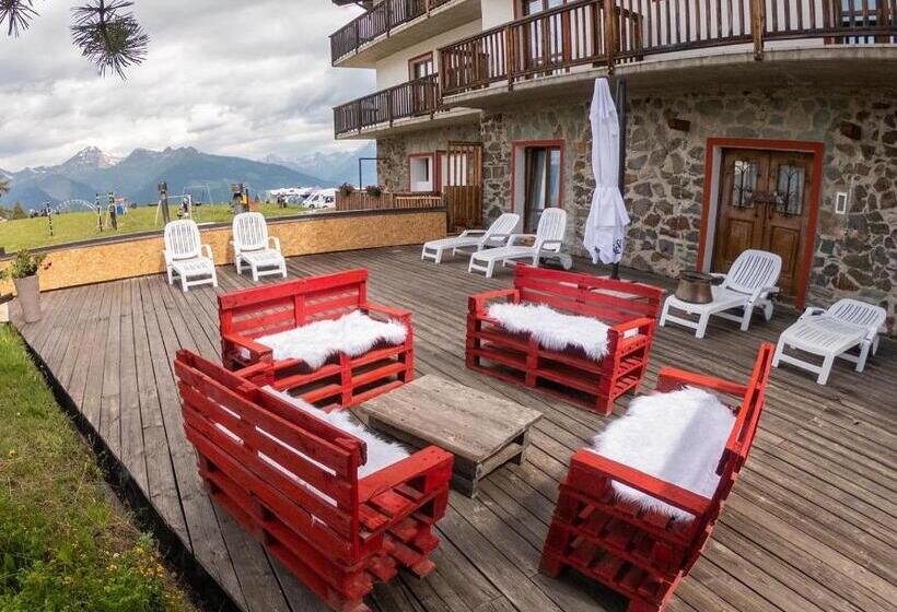 Четырехместный Номер Стандарт, Chalet Des Alpes
