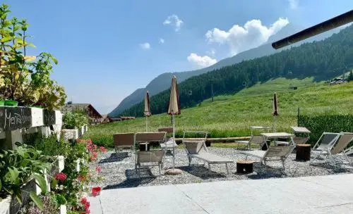 اتاق اکونومی, Chalet Des Alpes