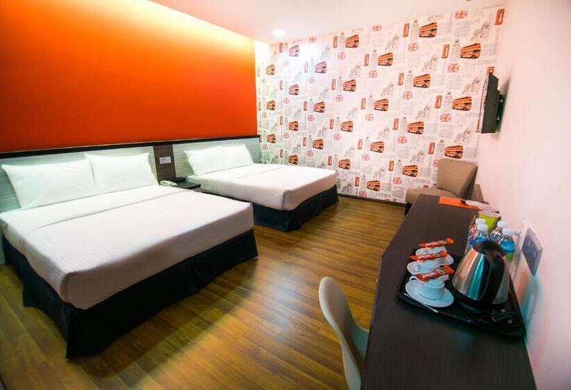 家庭间, Indra Hotel   Boutique Suites