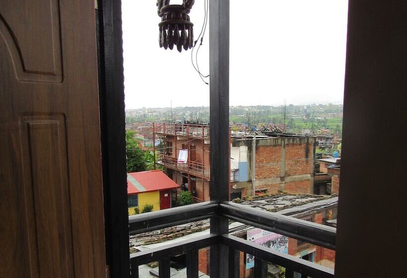 اتاق استاندارد با چشمانداز شهر, Layaku Durbar