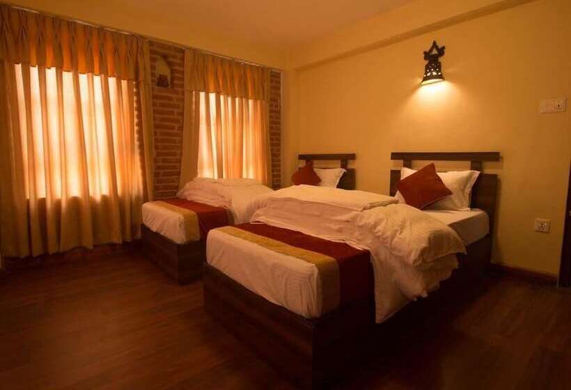 اتاق استاندارد با چشمانداز کوهستان, Layaku Durbar