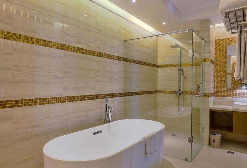 سوئیت با وان آب گرم, Mansion Garden