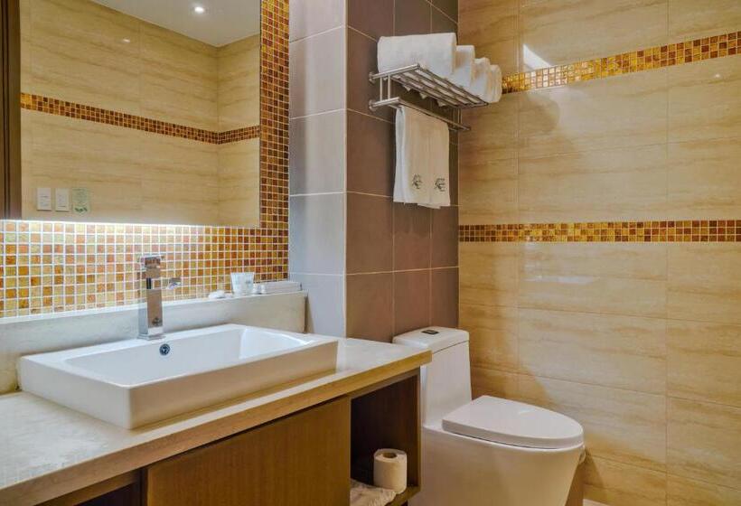 اتاق خانوادگی, Mansion Garden