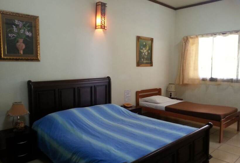 디럭스 패밀리 룸, Seaside Travellers Inn