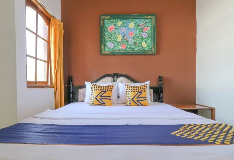 스탠다드 룸, Spot On 1927 Candra Adigraha