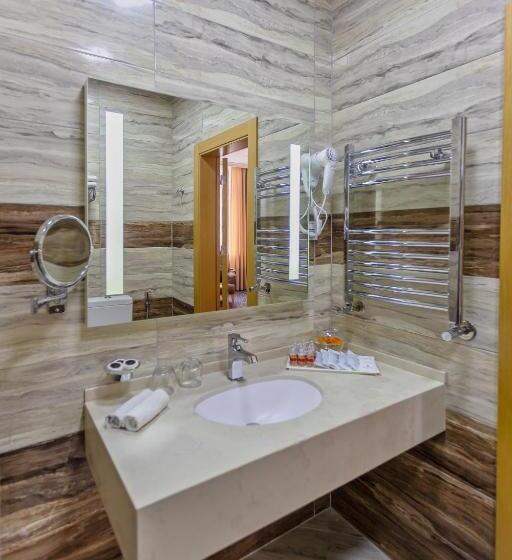 اتاق استاندارد با چشم‌انداز باغ, Golden City Hotel Baku