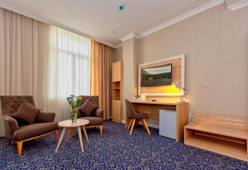 חדר דלוקס לשלושה, Golden City Hotel Baku