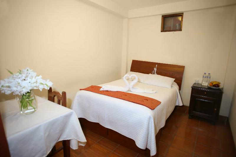 标准单人间, Romero Machupicchu