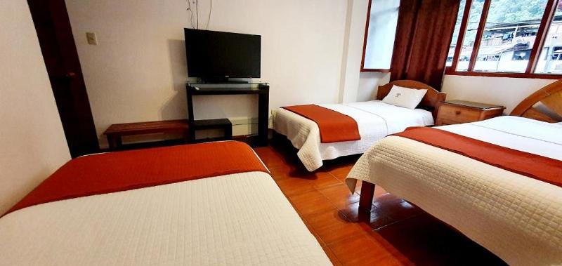 标准三人间, Romero Machupicchu