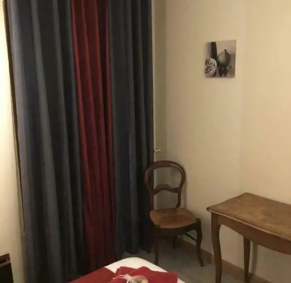 スタンダードルーム, La Châtaigneraie