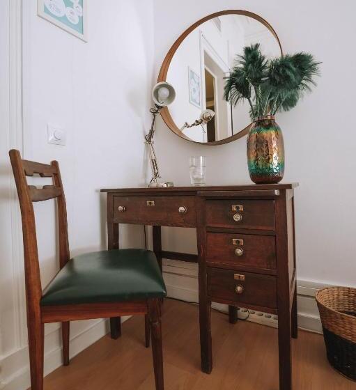 اتاق استاندارد با سرویس بهداشتی مشترک, House Sao Bento