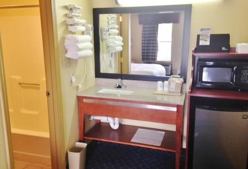 Номер Стандарт 2 Двуспальные Кровати, Americas Best Value Inn Monroeville