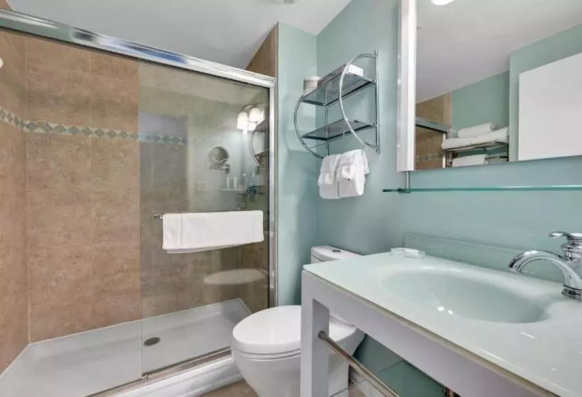 اتاق استاندارد با چشم‌انداز, Bayfront Inn 5th Avenue