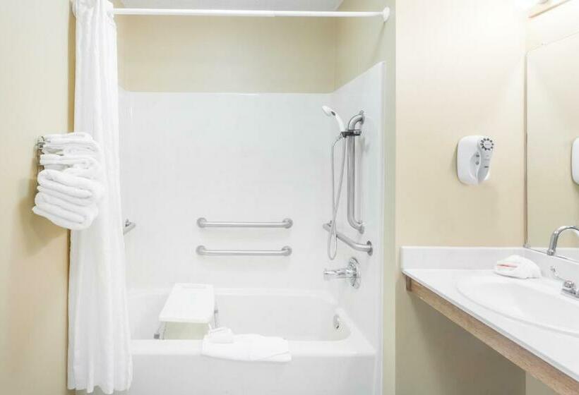 Номер Стандарт 2 Двуспальные Кровати, Baymont By Wyndham Florence/muscle Shoals