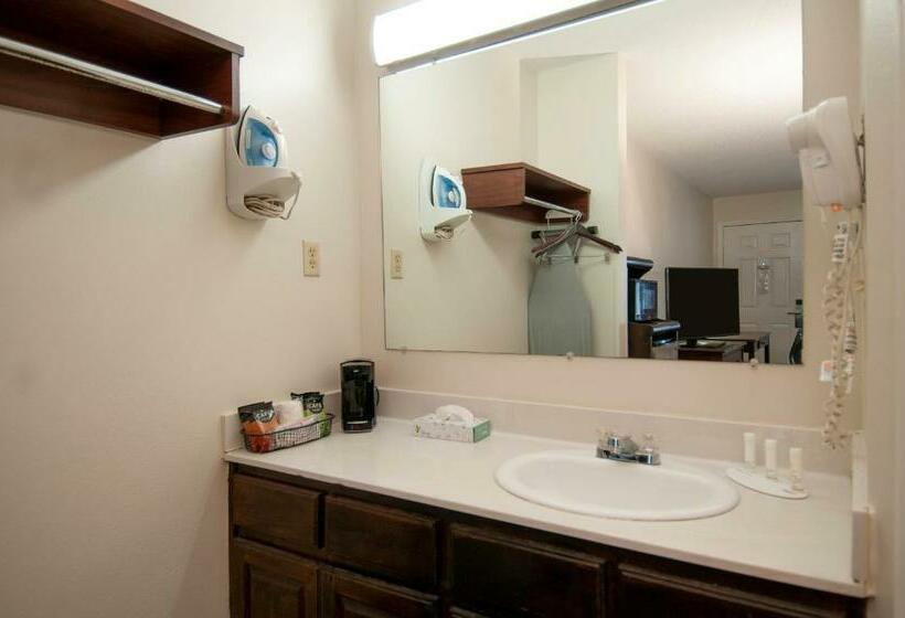 带大床的标准间, Baymont By Wyndham Tuscaloosa