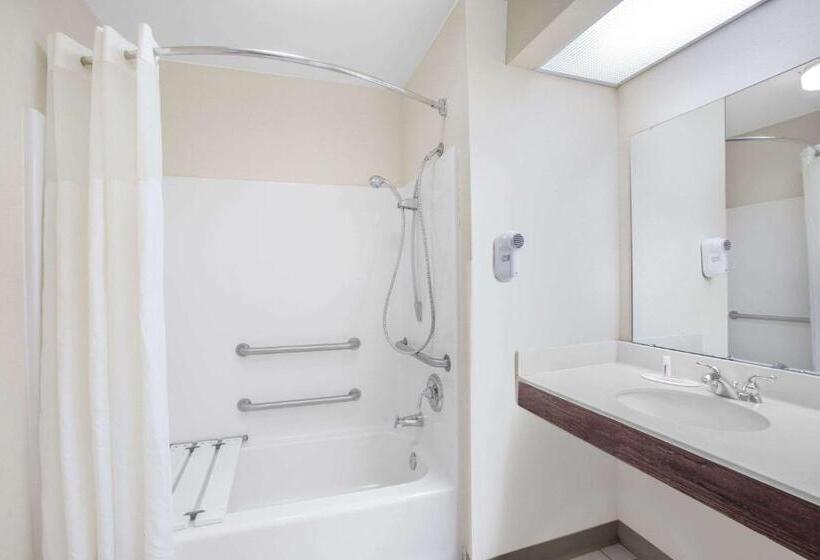 适合残疾人使用的标准间, Baymont By Wyndham Tuscaloosa