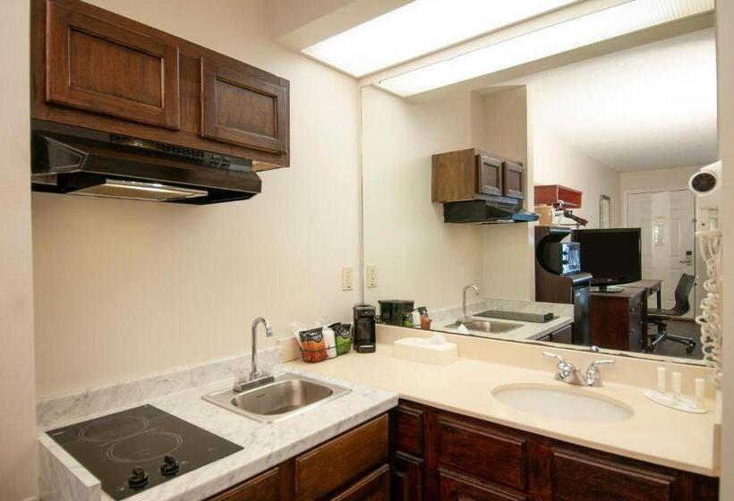 带2个双人床的标准工作室, Baymont By Wyndham Tuscaloosa