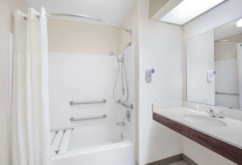 适合残疾人使用的标准间, Baymont By Wyndham Tuscaloosa