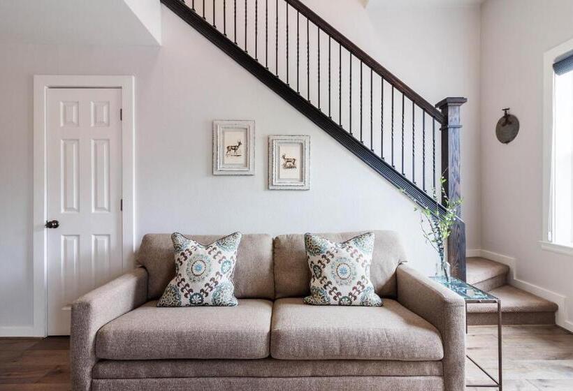 标准工作室, Jarvis #301