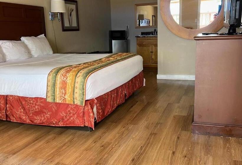 스탠다드 룸 킹사이즈 침대, Liberty Inn