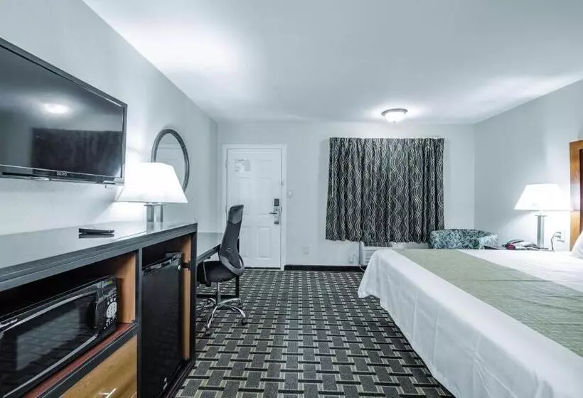 キングサイズベッドのスタンダードルーム, Travelodge By Wyndham Jackson I 40 Exit 82