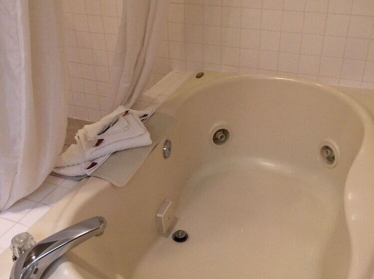 غرفة قياسية سرير كينج, King Oscar Motel Centralia