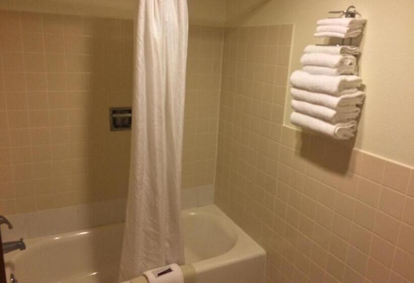 غرفة قياسية سرير كينج, King Oscar Motel Centralia