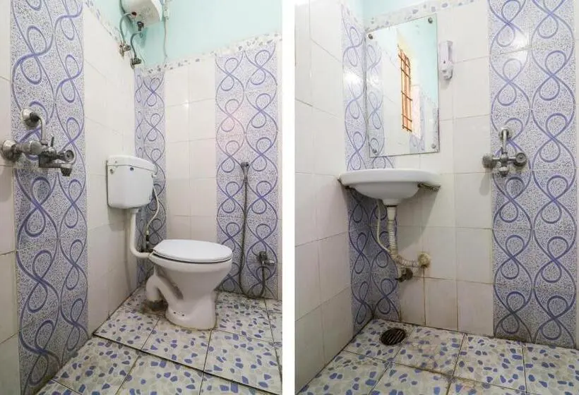اتاق کلاسیک سه تخته, Flagship Hotel Neelkanth