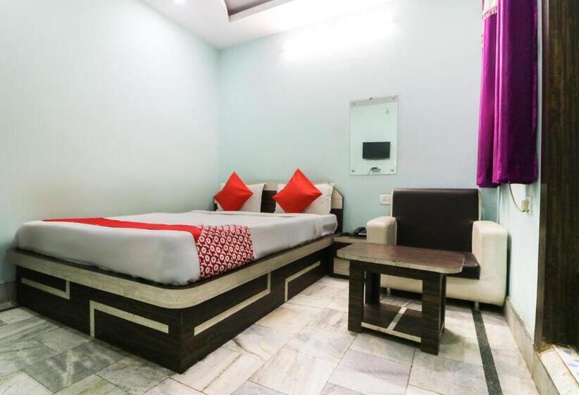Трехместный Номер Классика, Flagship Hotel Neelkanth