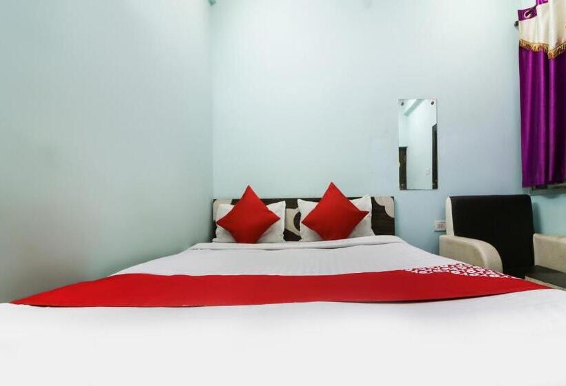 غرفة كلاسيكية ثلاثية, Flagship Hotel Neelkanth