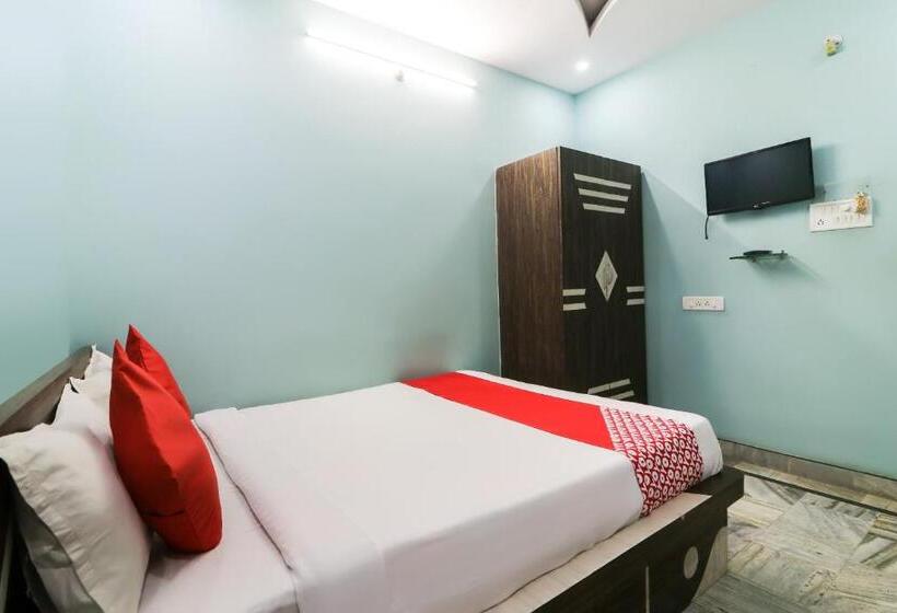 Трехместный Номер Классика, Flagship Hotel Neelkanth