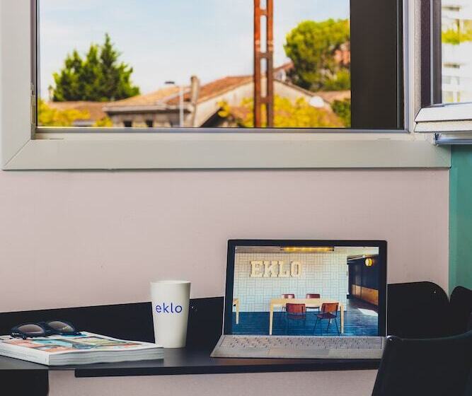 اتاق خانوادگی, Eklo Bordeaux Centre Bastide