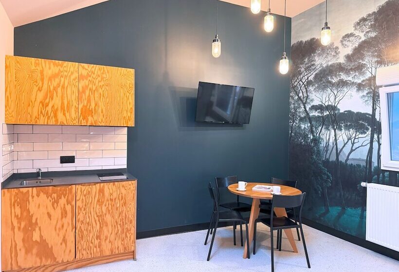 استودیوی سوپریور, Eklo Bordeaux Centre Bastide