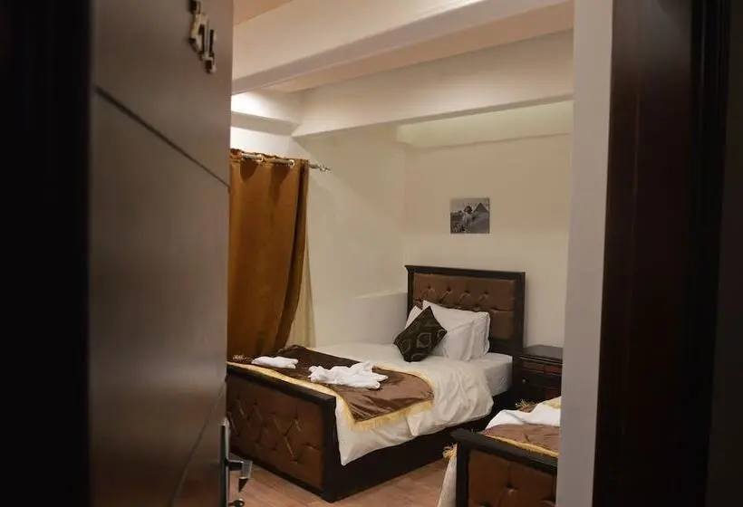 اتاق لوکس, Pyramids Top Inn