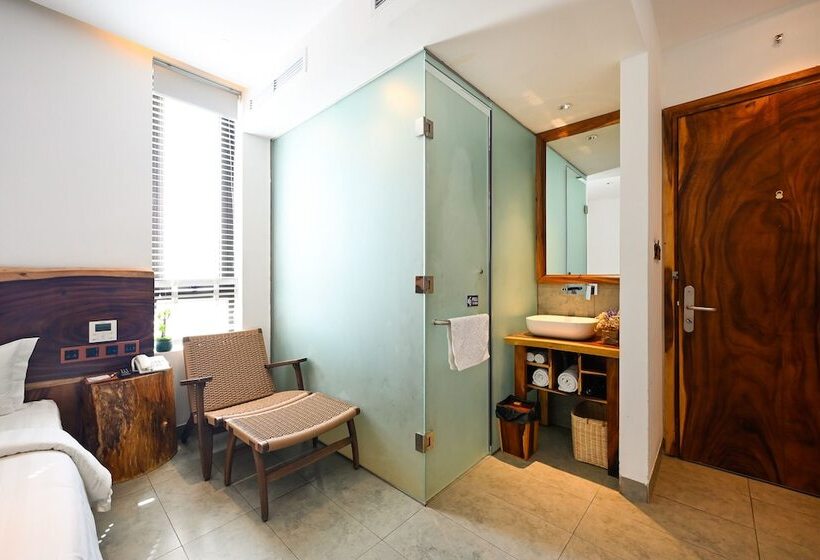 اتاق لوکس, Sky Gem Central