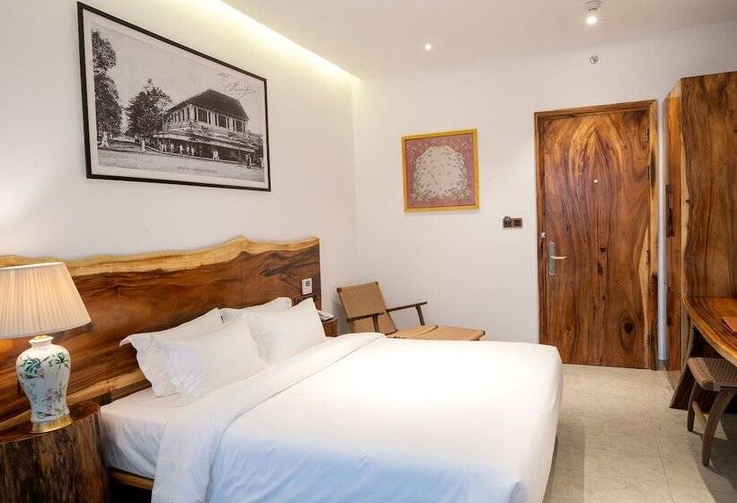 اتاق لوکس, Sky Gem Central