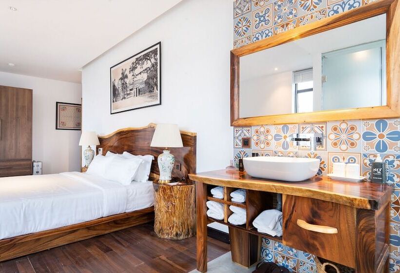 اتاق اجرایی, Sky Gem Central