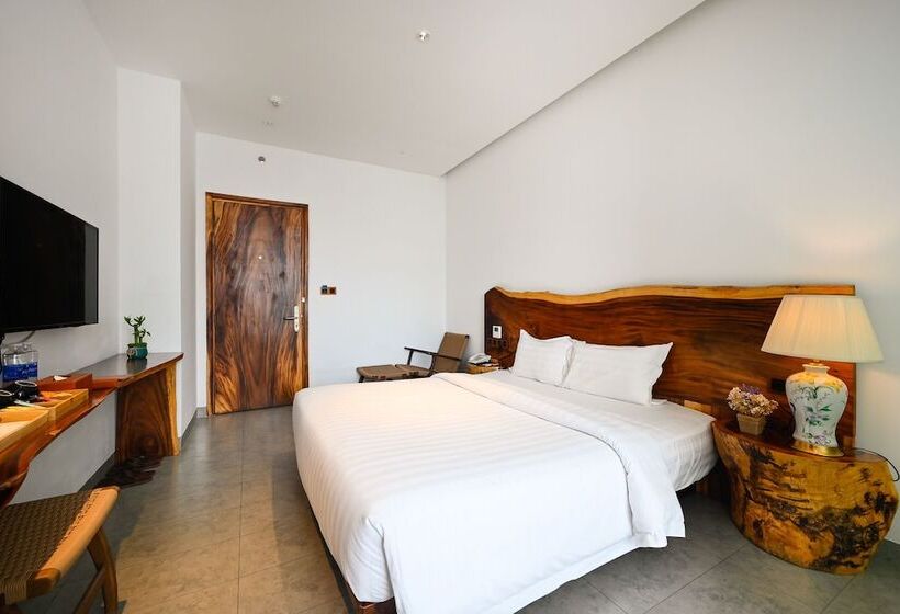 اتاق اجرایی, Sky Gem Central