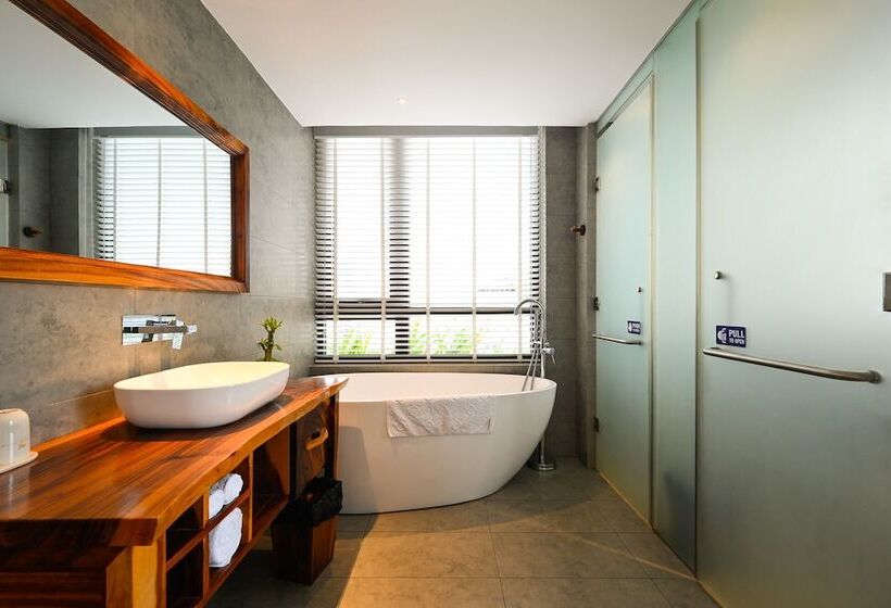 اتاق استاندارد, Sky Gem Central