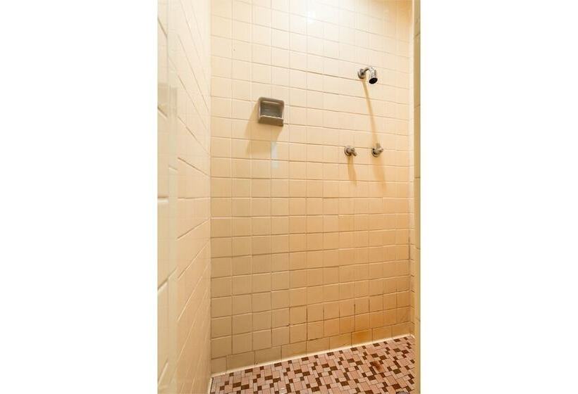 Номер Стандарт 2 Двуспальные Кровати, Holly Springs Ms By Oyo Rooms