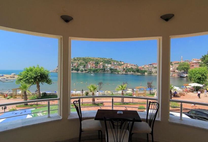 Triple Room Sea View, Ozgun Otel