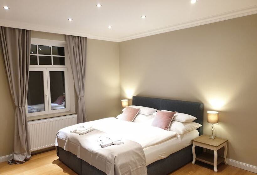 غرفة ديلوكس, Das Friedrich